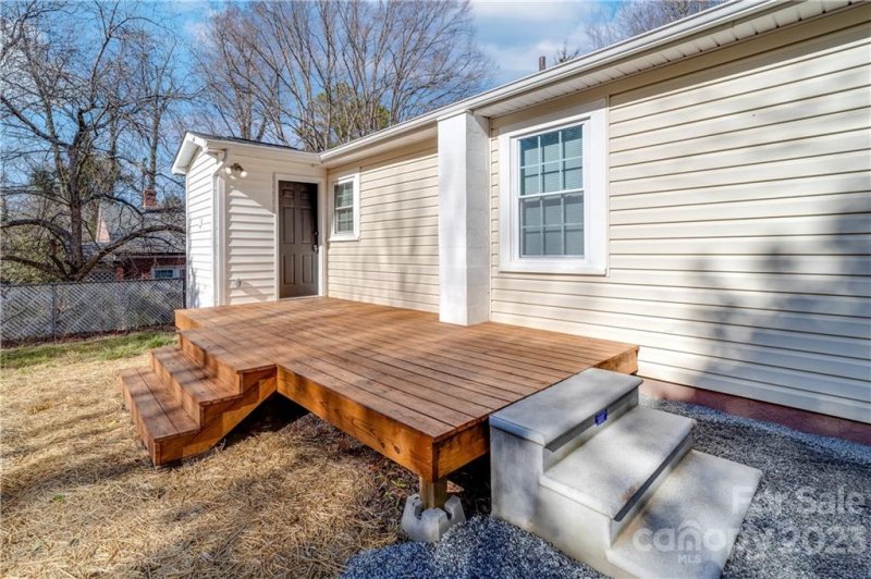 Property image 4 at 307 Hillcrest Avenue, Gastonia, NC 28052