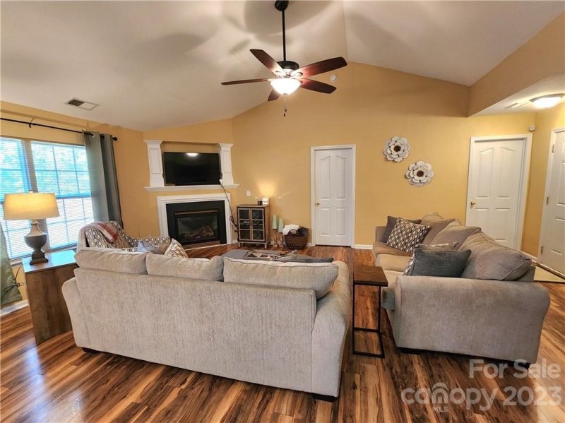 Property image 5 at 6623 Sunman Road, Charlotte, NC 28216