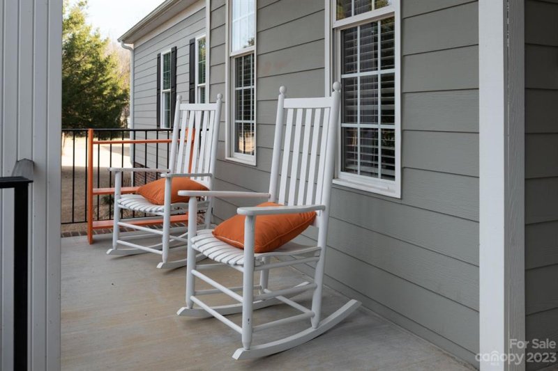 Property image 2 at 205 Shepherds Bluff Drive, Mooresville, NC 28115