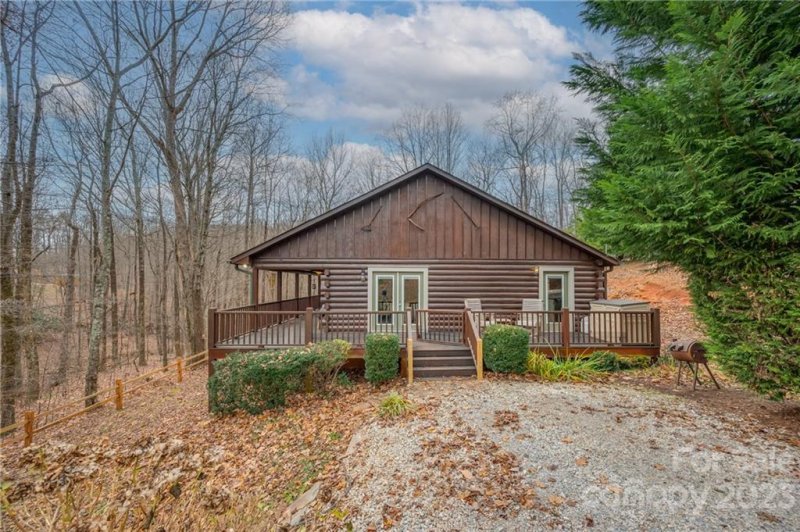 Property image 3 at 290 Adirondack Lane, Bostic, NC 28018