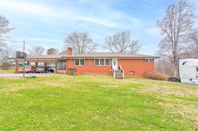 Crestland Heights, Shelby Community