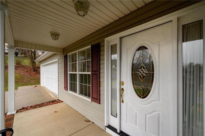 Property image 4 at 3806 Pineknoll Drive, Hickory, NC 28602