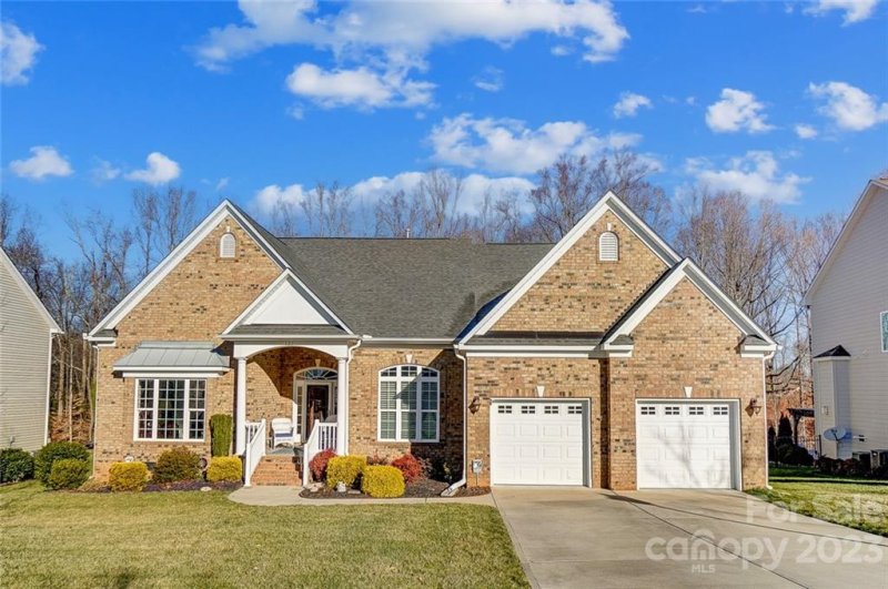 121 Willowbrook Drive