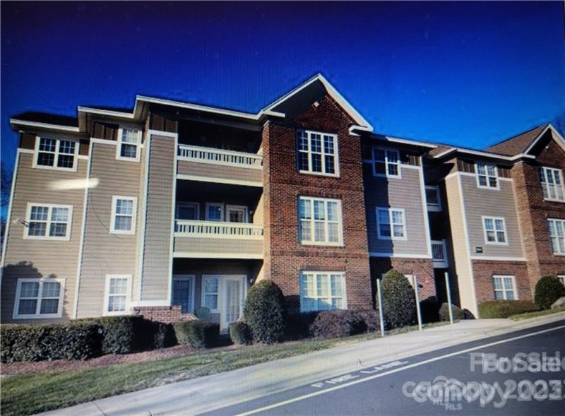 9909 Campus Walk Lane