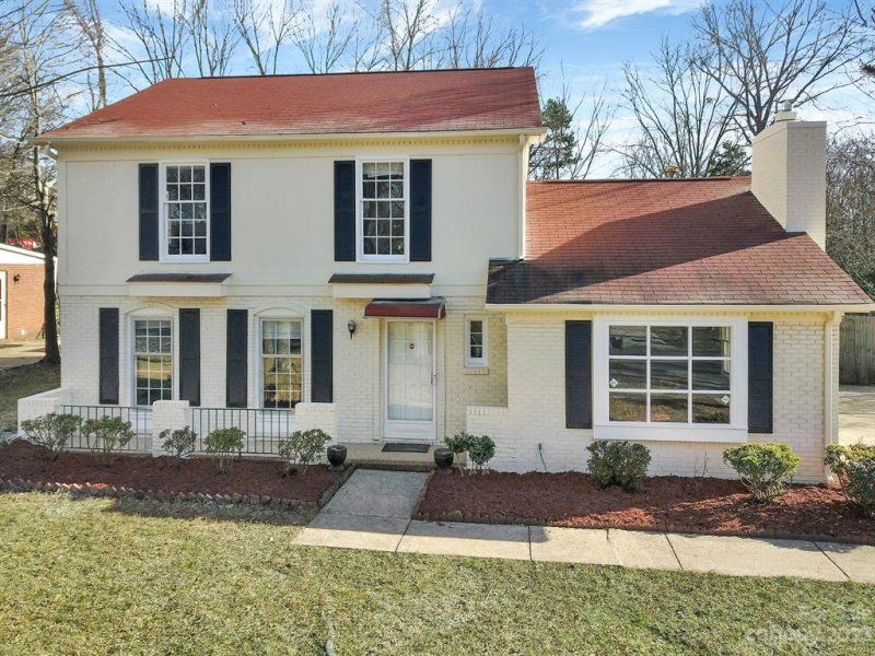 Property image 2 at 6313 Forest Way Drive, Charlotte, NC 28212