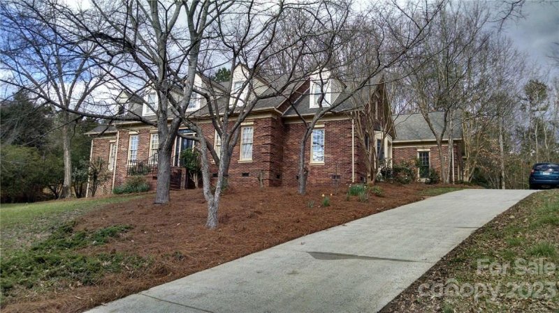 1253 Bellemeade Lane