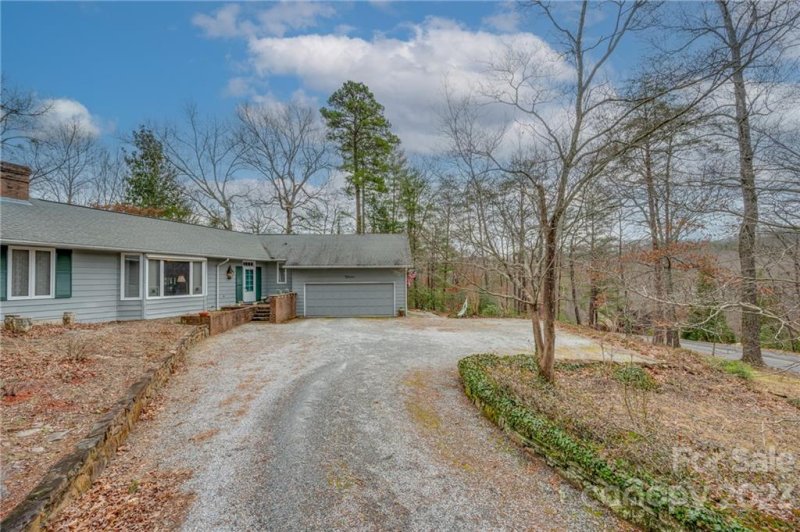 Property image 4 at 737 E Park Drive, Tryon, NC 28782