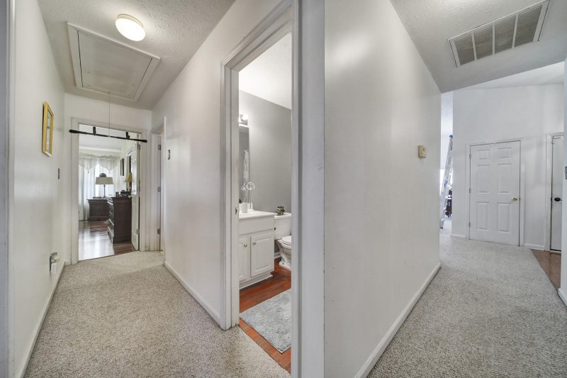 Property image 3 at 12156 Harpley Court, Charlotte, NC 28215