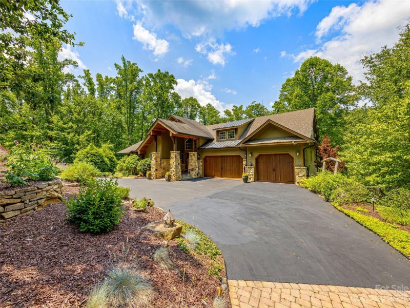 9 Silver Dollar Lane