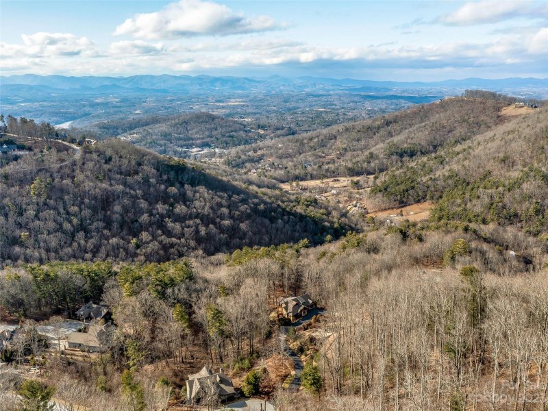 Property image 2 at 9 Silver Dollar Lane, Asheville, NC 28804