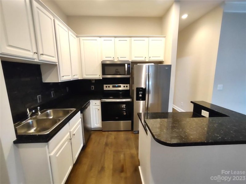 Property image 4 at 751 Garden District Drive, Charlotte, NC 28202