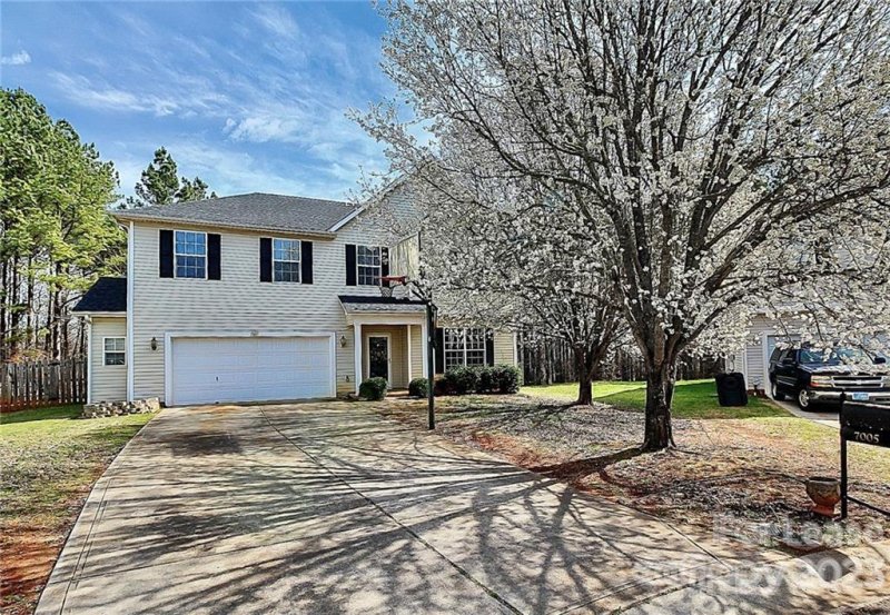 7005 Winter Garden Drive