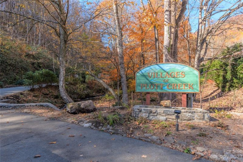 Property image 3 at 298 Winding Creek Drive, Waynesville, NC 28786