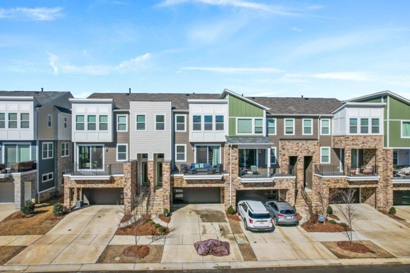 Property image 4 at 2824 Ensemble Court, Charlotte, NC 28262