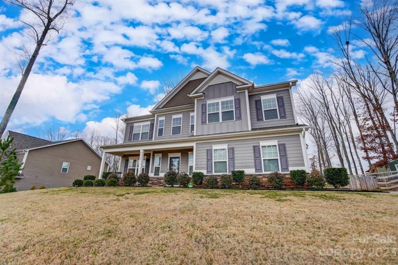 Property image 2 at 112 Bell Chase Lane, Statesville, NC 28677