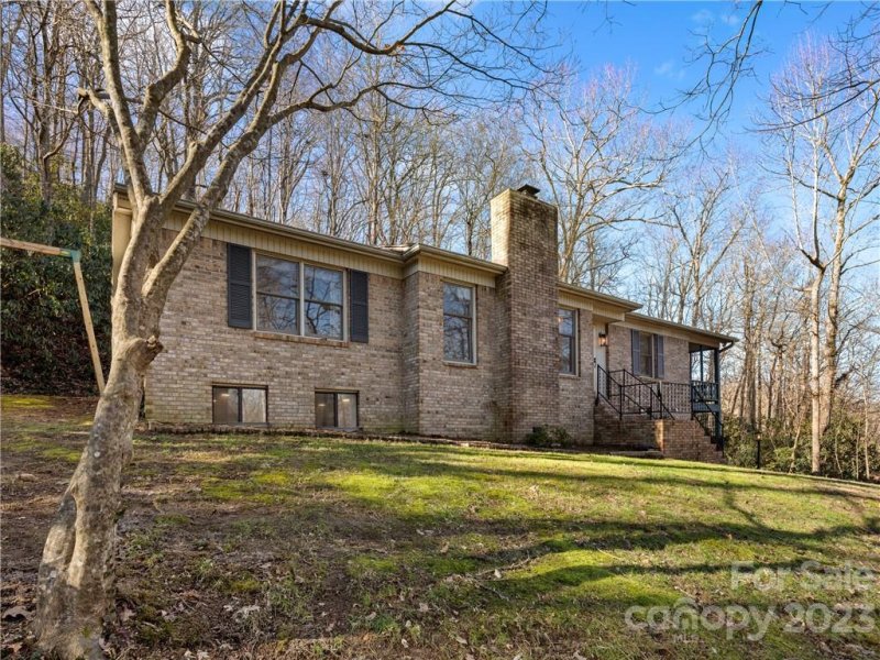 Property image 3 at 104 Harmony Lane, Hendersonville, NC 28791
