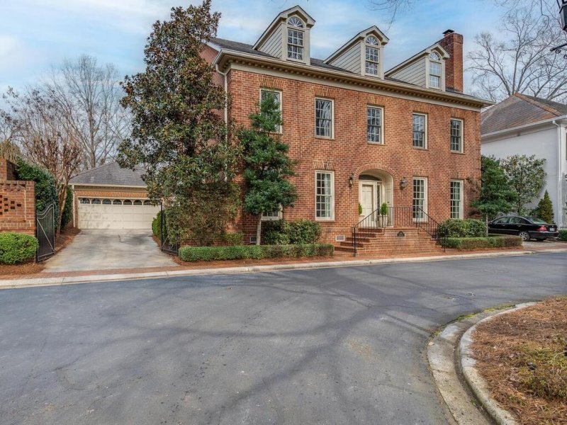 Property image 2 at 1213 Wareham Court, Charlotte, NC 28207