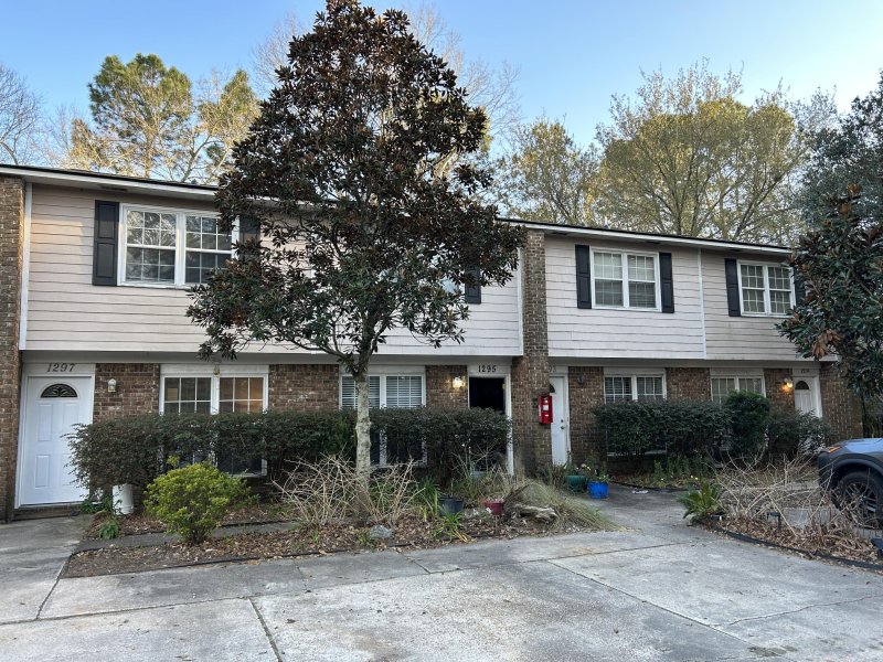 1295 Mathis Ferry Road