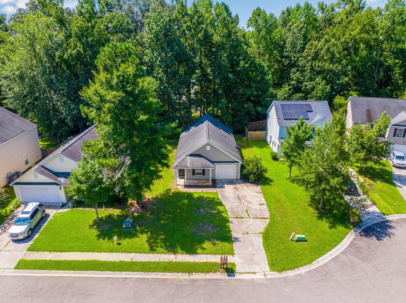 Property image 4 of 129 Ducane Street in Brookwood, Summerville, SC 29483