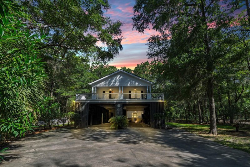 31 Palmetto Point Lane