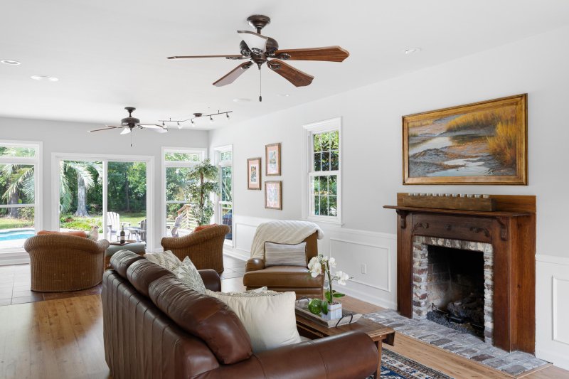 Property image 2 at 805 Farm Quarter Road, Mount Pleasant, SC 29464