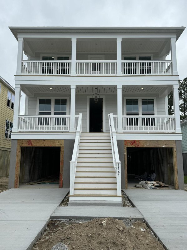 Oak Bluff, Charleston Community