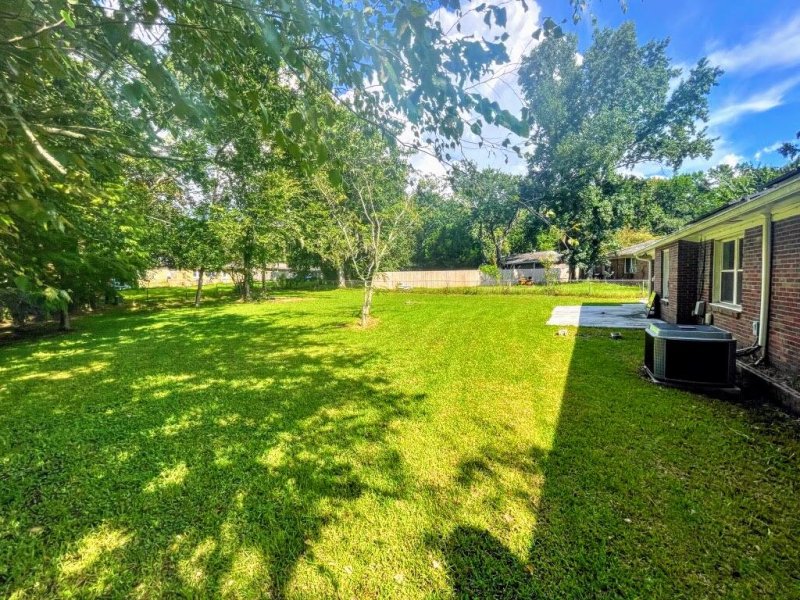 Property image 2 at 125 Waring Road, Summerville, SC 29485