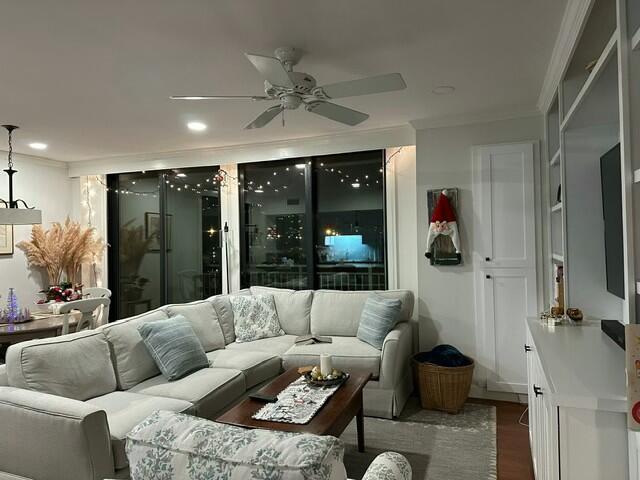 Property image 3 of 330 Concord Street 6c in Dockside, Charleston, SC 29401