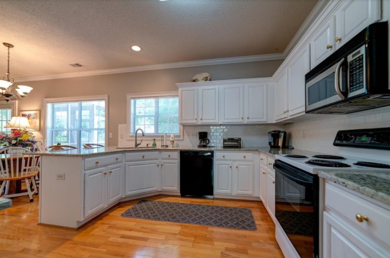 Property image 4 of 1277 Wild Olive Drive in Seaside Farms, Mount Pleasant, SC 29464