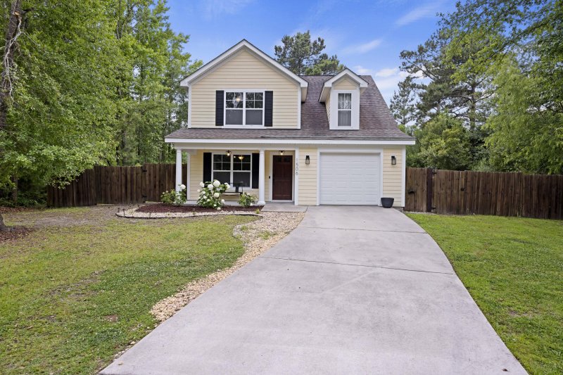 1506 Southwick Drive