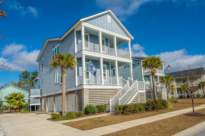 2457 Lieutenant Dozier Drive