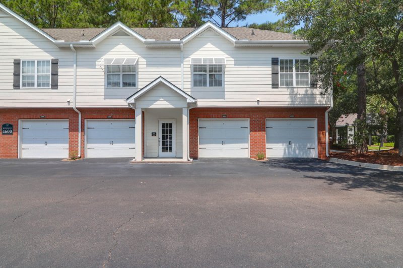 Property image 3 at 1604 Basildon Road, Mount Pleasant, SC 29466