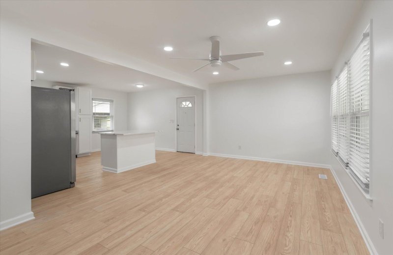 Property image 4 at 7049 Kenneth Drive, North Charleston, SC 29406