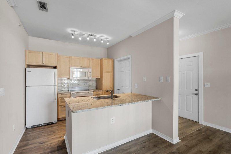 Property image 2 of 130 River Landing Drive 3216 in Daniel Island, Charleston, SC 29492