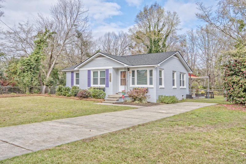 1458 N Sherwood Drive