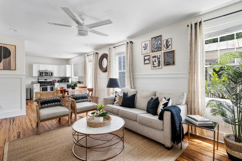 Property image 2 at 170 Spring Street, Charleston, SC 29403