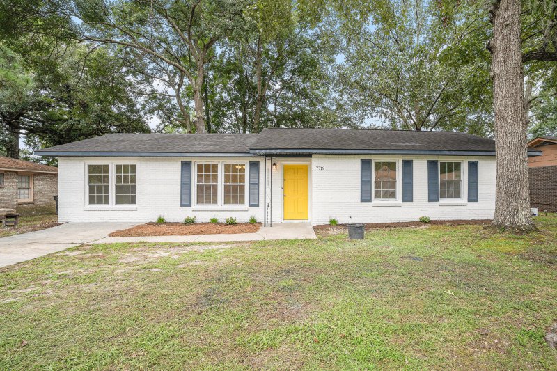 7719 Knollwood Drive