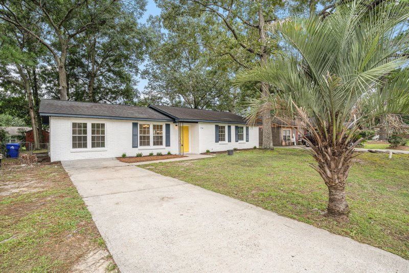 Property image 3 at 7719 Knollwood Drive, North Charleston, SC 29418