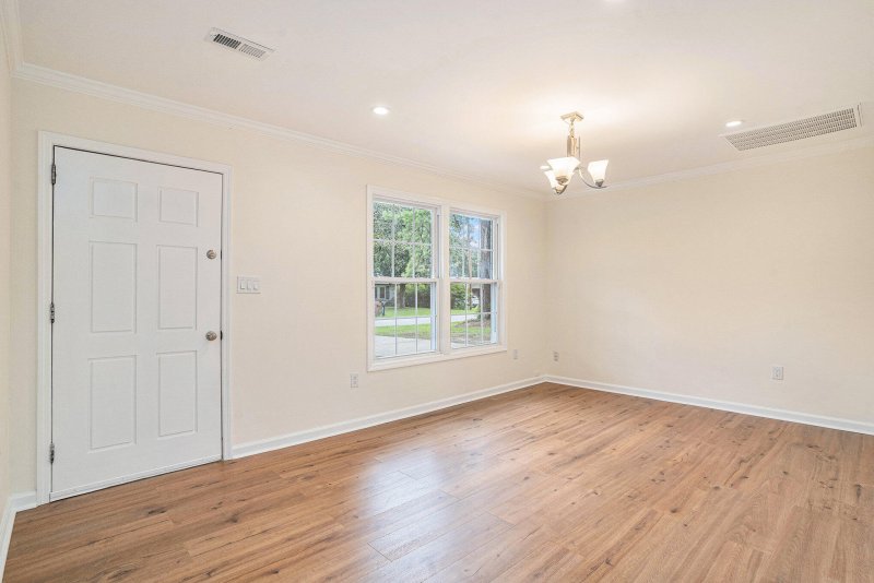 Property image 5 at 7719 Knollwood Drive, North Charleston, SC 29418