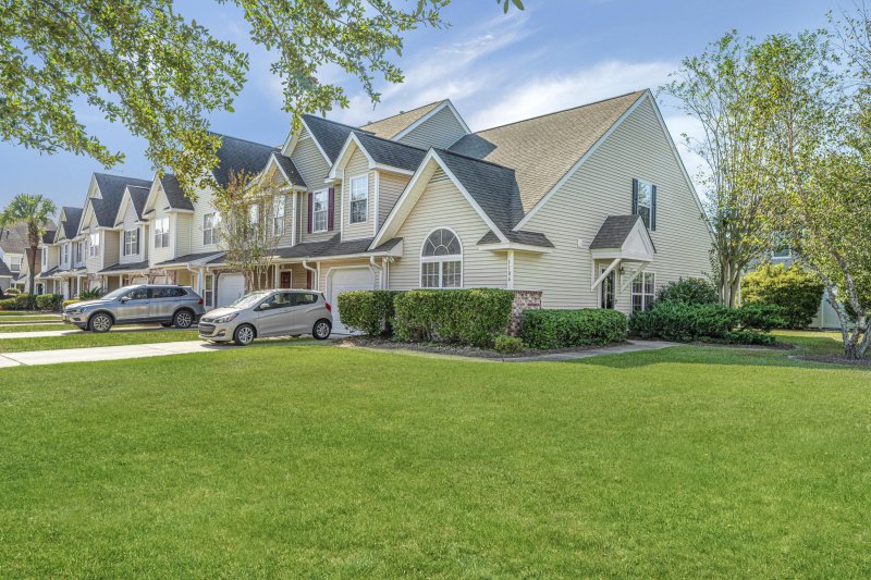 1106 Poplar Grove Place