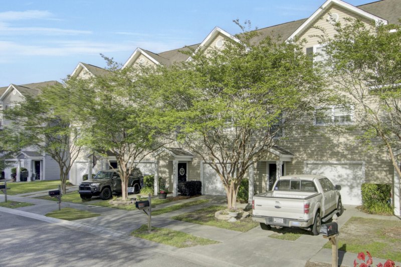 Property image 2 at 4166 Perrine Street, Charleston, SC 29414