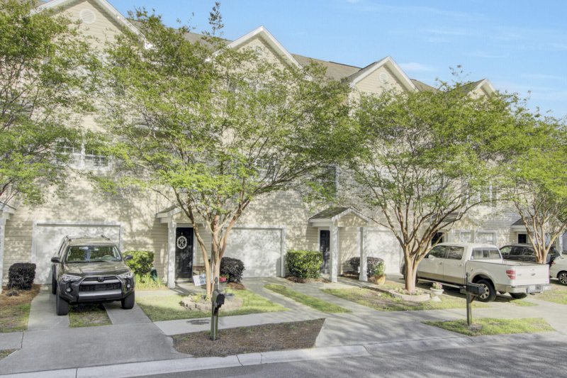 Property image 3 at 4166 Perrine Street, Charleston, SC 29414