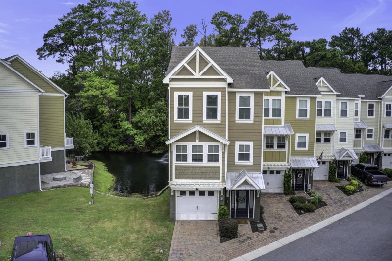 Property image 3 of 5911 Steward Street 24 in Dominion Village, Hanahan, SC 29410