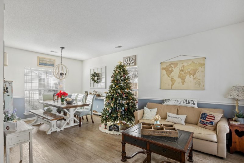 Property image 3 at 8514 Falling Leaf Lane, North Charleston, SC 29420