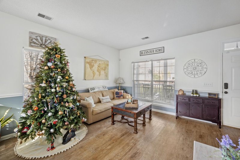 Property image 4 at 8514 Falling Leaf Lane, North Charleston, SC 29420