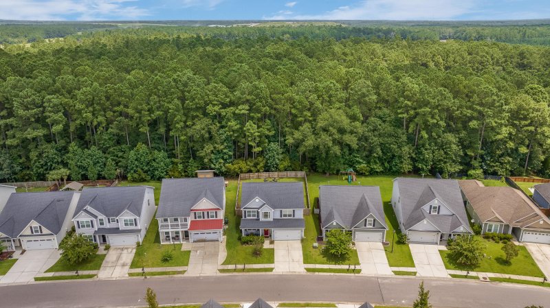 Property image 2 of 435 Foxbank Plantation Boulevard in Foxbank Plantation, Moncks Corner, SC 29461