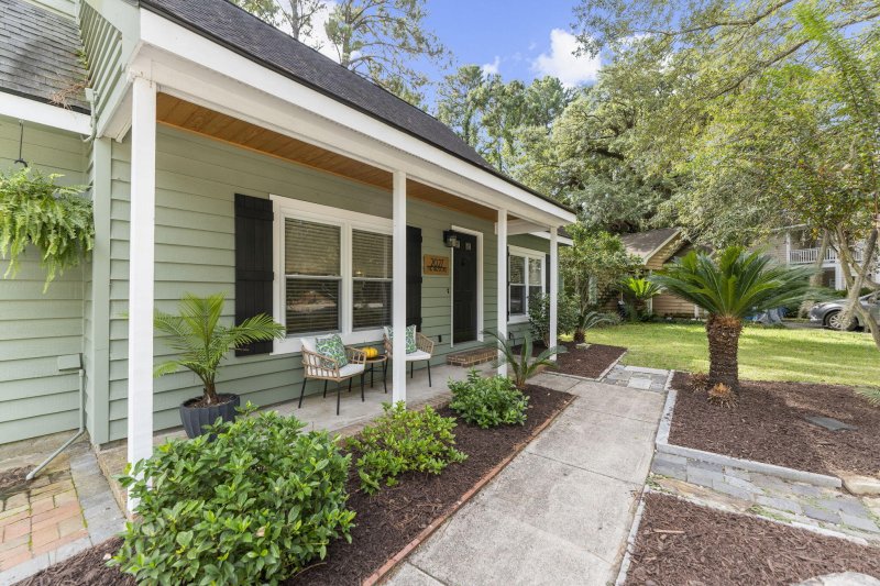 Property image 3 of 2027 Harrietta Court in Longpoint, Mount Pleasant, SC 29464