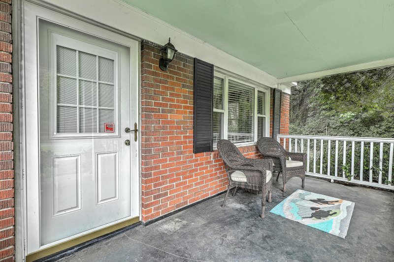 Property image 4 of 1030 Pauline Avenue in Mccalls Corner, Charleston, SC 29412