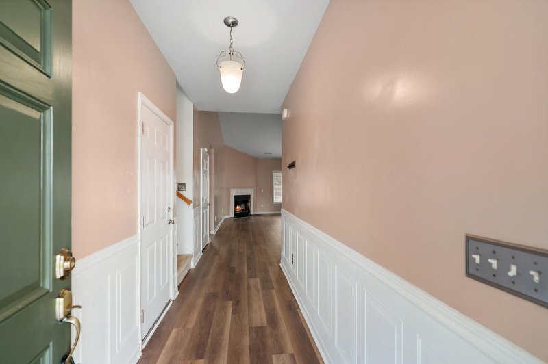 Property image 2 of 102 Cableswynd Way in Highwoods Plantation, Summerville, SC 29485