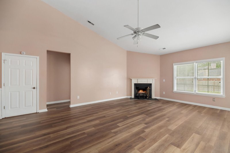 Property image 3 of 102 Cableswynd Way in Highwoods Plantation, Summerville, SC 29485